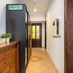 Citystay Apartament Retro 5 Min Plaza!