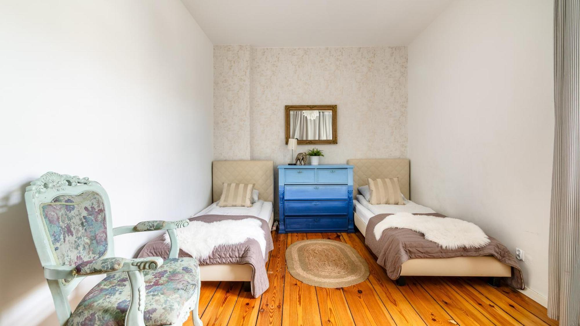 Privatunterkunft Citystay Retro 5 Min Plaza!